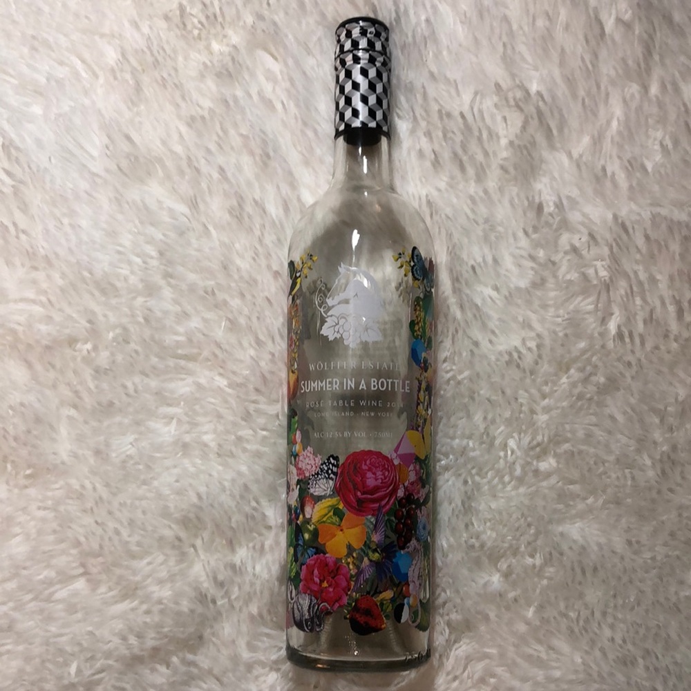 🦋 Beautiful Wine Glass Wölffer Estate Summer In A Bottle Decoration / Crafts🦋